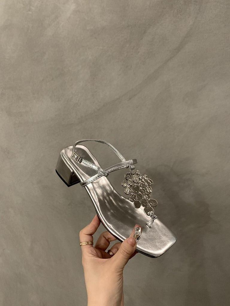 French Thick Heel Silver Design Toe Sandals Fairy Shoes 2024 New Summer Temperament Roman Sandals
