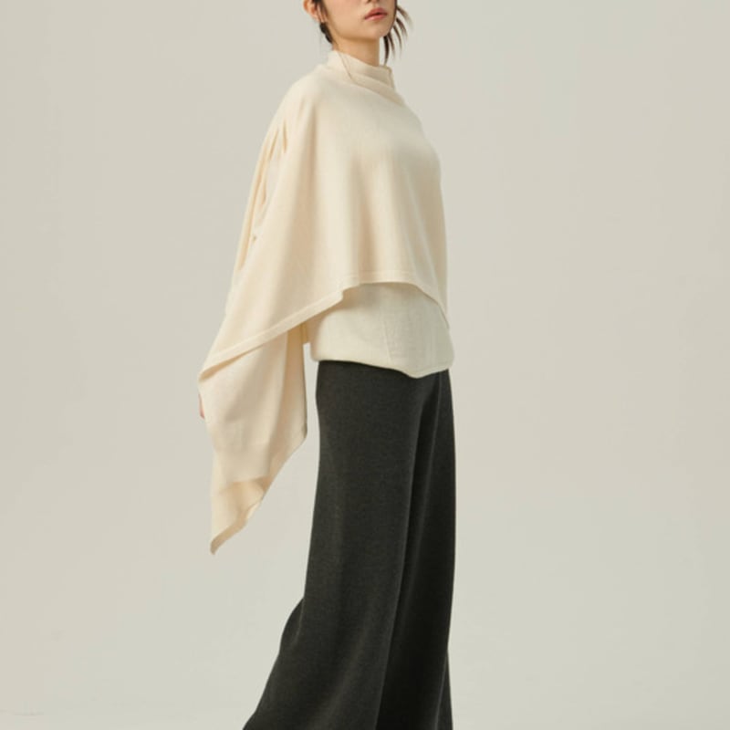 

baseThread Многослойная вязаная накидка_СЛОНОВАЯ КОСТЬ Ivory