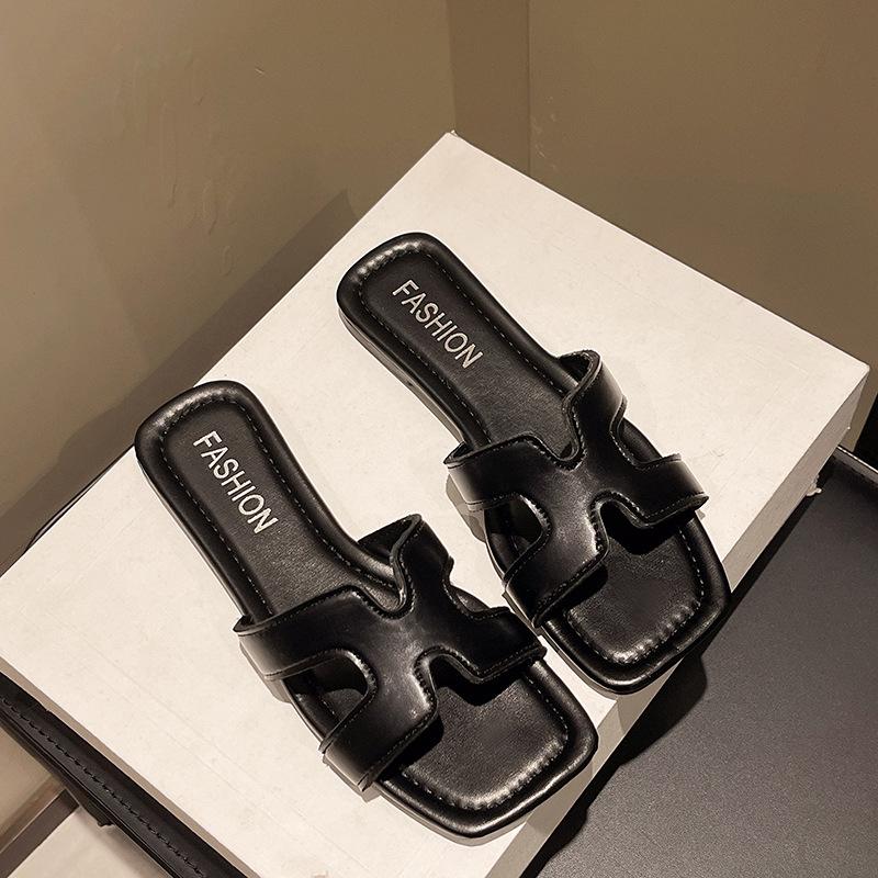 Flat-bottomed Cool Slippers for Women's Summer Outer Wear 2025 New Indoor Flat-bottomed Ins Cross Beach One-word Cool Slippers for Women