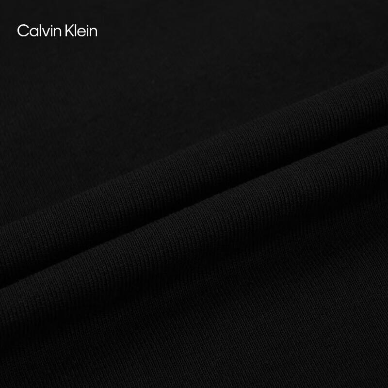 Calvin Klein Jeans Men's Classic Logo Crew Neck Sweatshirt