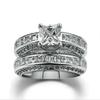 FDLK 2 stk Brudesett Elegante ringer for kvinner Bryllupsforlovelse Mote smykker med full skinnende kubikksirkon kvinnering