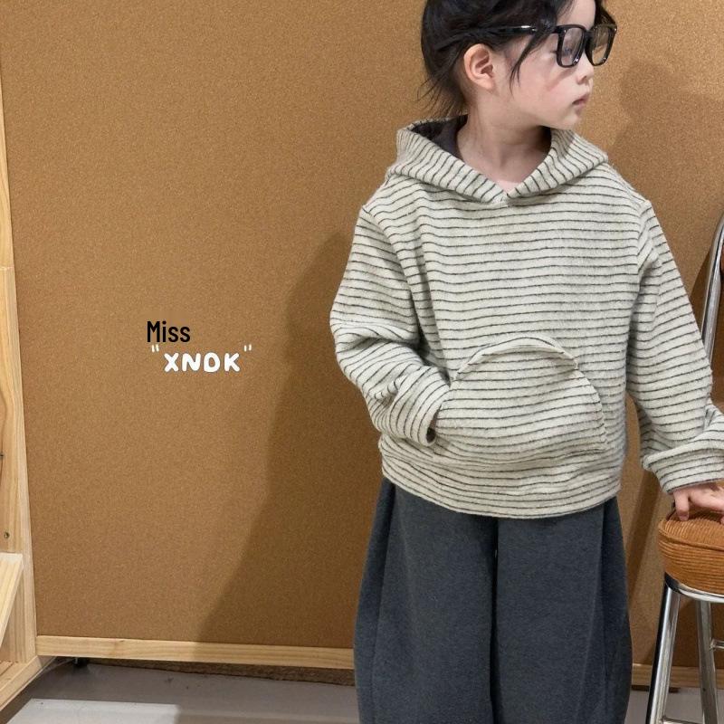 

2025 Autumn Korean-Style Kids Striped Sweatshirt & Scimitar Pants Set for Kindergarten 110