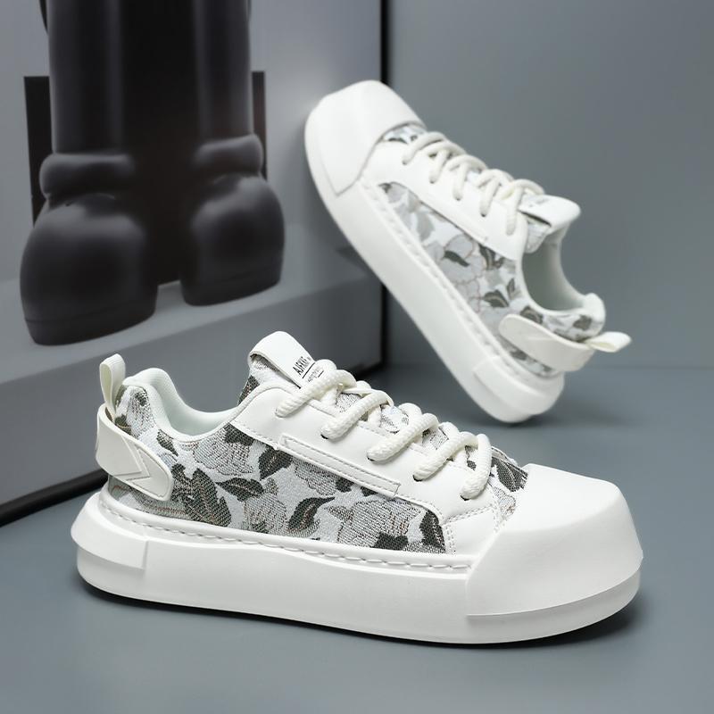 Canvas Schuhe Herren Sommer neue lässige Herrenschuhe 2025 Jugend Low-Top dicke Sohle Schuhe Mode vielseitige trendige Schuhe Herren