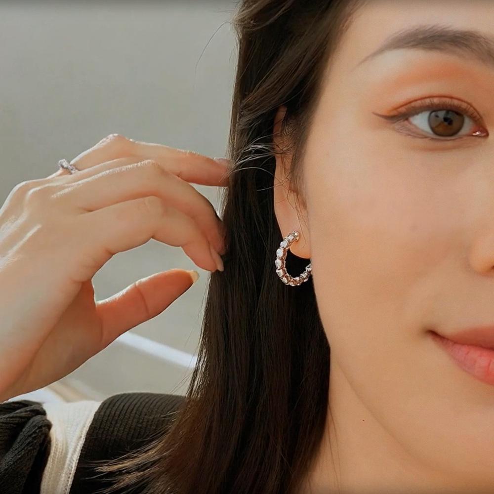 S925 Silver C-Shaped Stud Earrings: Shiny Pave-Set Fashion Luxury Round Hoops