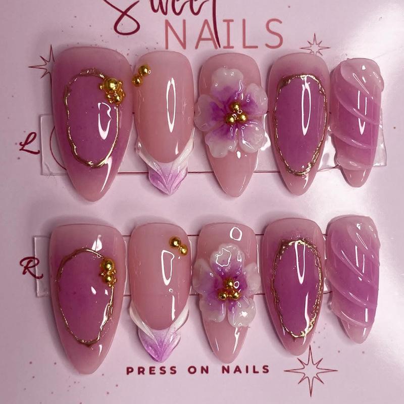 24 Stuks Zwarte Lange Kunstnagels met Amandelkop Design Kattenoog Zilveren Streep Patroon Press-on Nepnagels Draagbare Nageltips