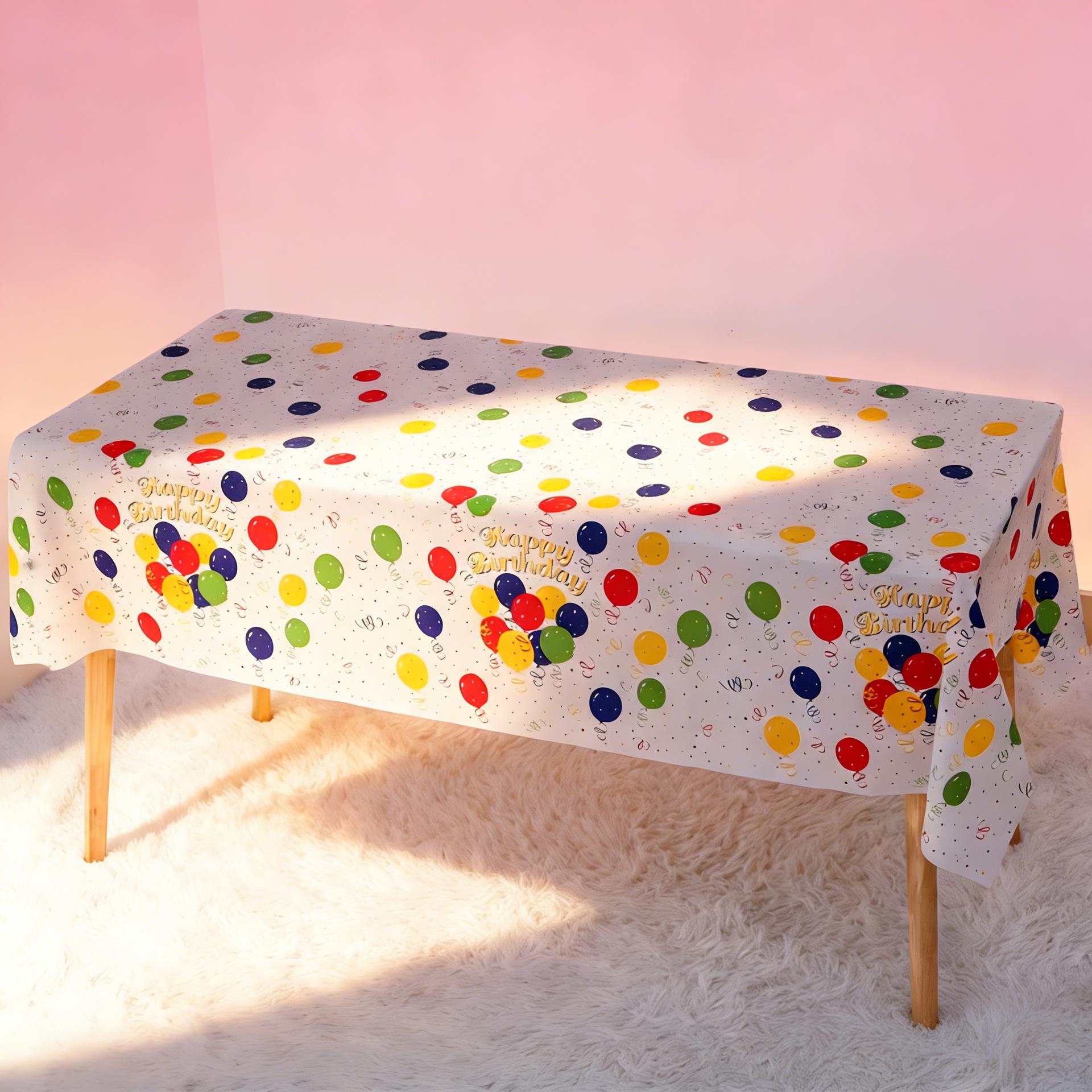 

Waterproof Balloon Pattern Disposable Tablecloth for Birthdays - Rectangular, Thickened, and Oil-proof for Parties and Picnics. 137x274 cm