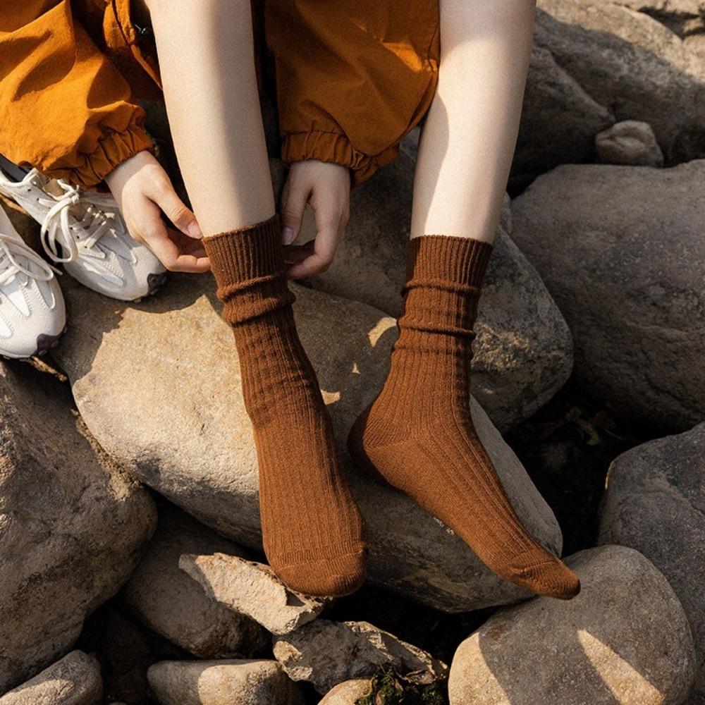 Thick Line Socks, Women's Medium Tube Socks, Autumn and Winter Coffee Color Stacked Long Tube Solid Color Long Wool Socks
