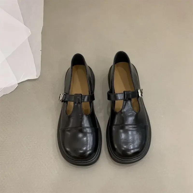 

Модная обувь для женщин Британская маленькая кожаная обувь для женщин Винтажная с круглым носком на низком каблуке Женская обувь Повседневные лоферы Школьная одинарная обувь 35 чёрный