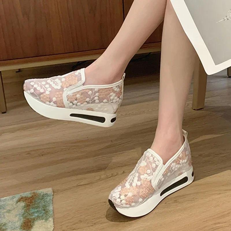 Flower Embroidery Platform Sneakers for Women Sli On Breathable Mesh Casual Shoes Woman Spring Summer Thick Sole Loafers Female
