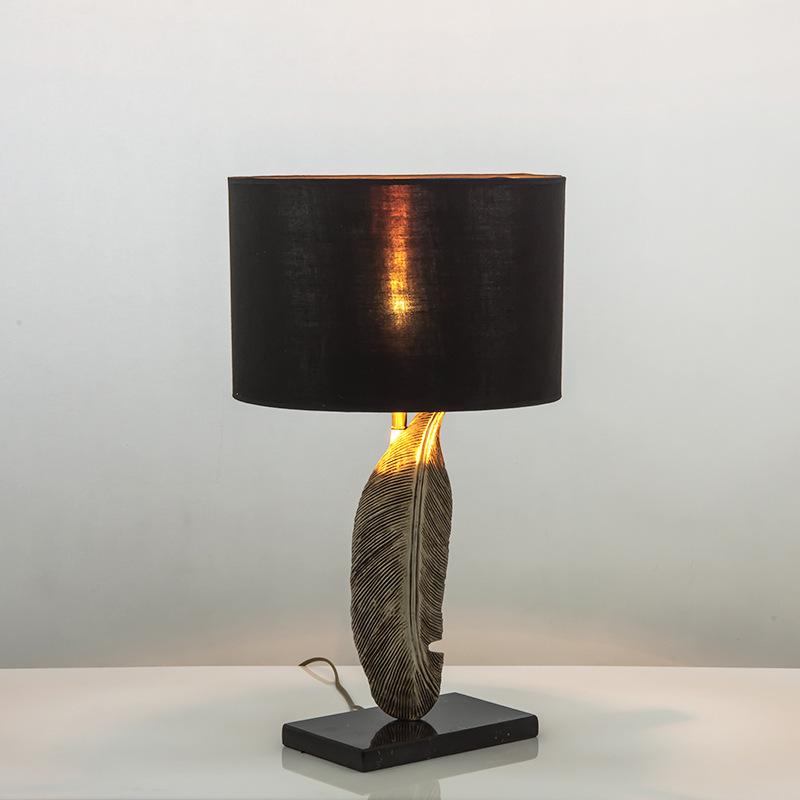 

Nordic Feather Bedside Lamp - Romantic Retro Leaf Design for Bedroom or Living Room