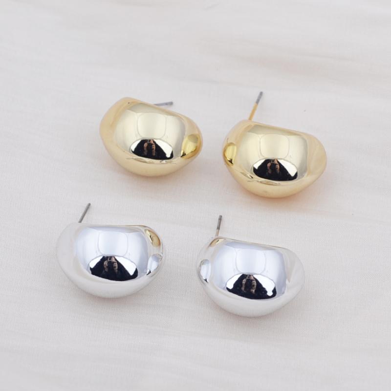 New Fashion Beans Shape Women's Stud Earrings Smooth Metal Korean Fashion Small Earrings Lovely Cute Fashion Ear Zircon