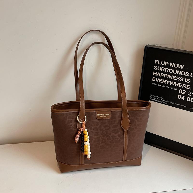 Retro Large Bag, Large-capacity Shoulder Bag, Underarm Bag, Commuter Tote Bag