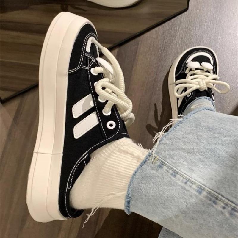 Trendy Big Eyed Ugly Cute Canvas Shoes 2024 New Design Sense Breathable Thick Sole Non Slip Casual Vulcanized Women's Shoes