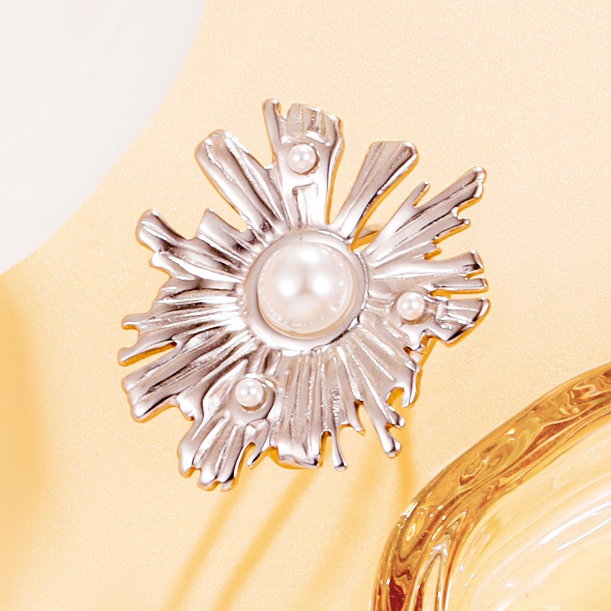 French Elegant Pearl Flower Open Ring in Stainless Steel with 18K Gold Plating