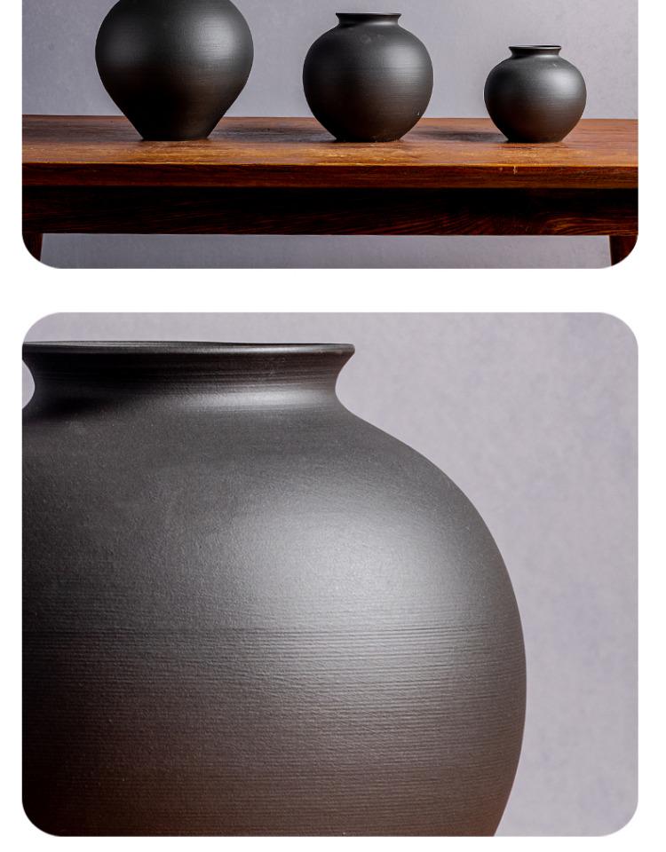Jingdezhen Ceramic Vase: Retro Chinese Pottery for Living Room or Dining Table Flower Arrangements.
