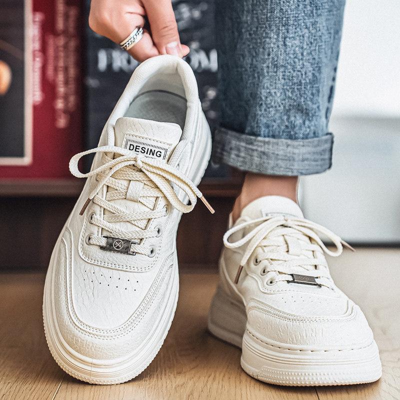 Shoes New Spring Casual Board Shoes Youth Leather Surface Waterproof and Non-slip Sports