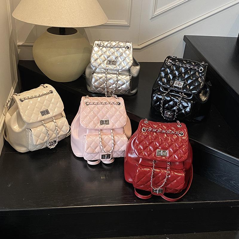 New High-end Fashion Light Luxury Pumping Belt Embroidered Thread Rhombus Backpack Versatile Women's Backpack Bag