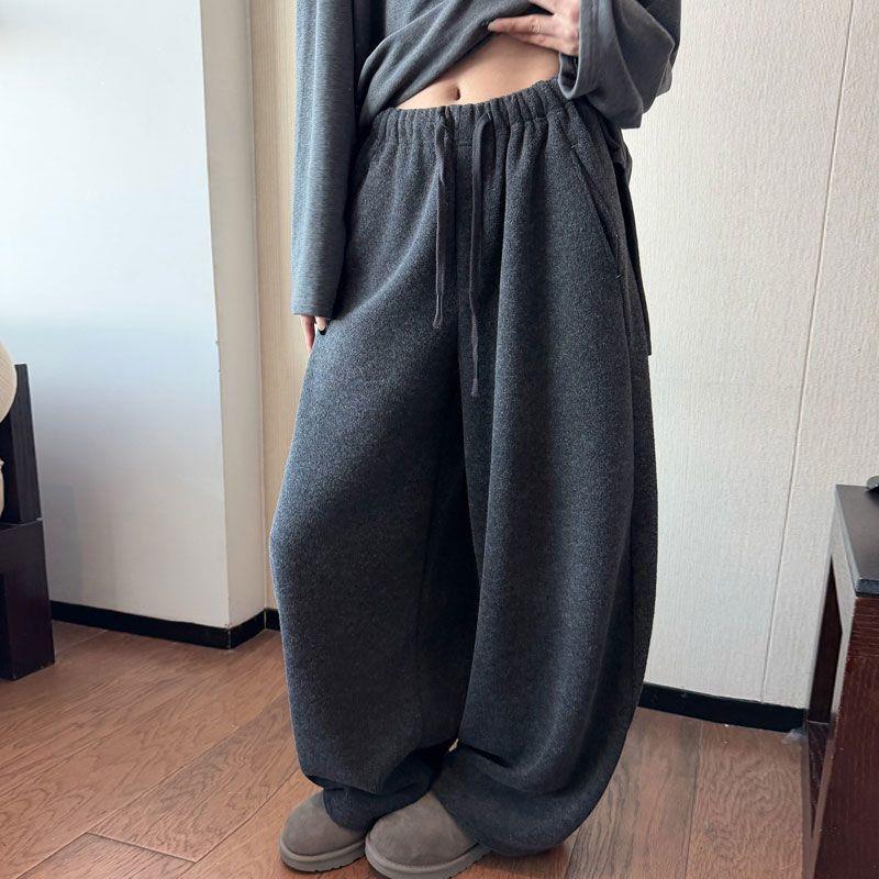 

Women s Relaxed Wide-Leg Drawstring Pants - Light Gray/Off-White Extra Large темно-сірий
