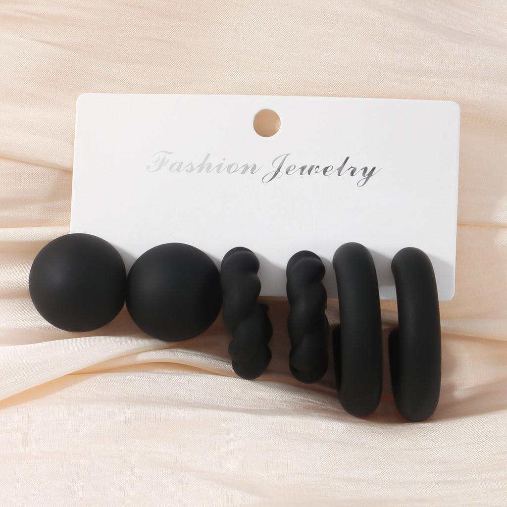 New gold personality exaggerated CCB earrings creative circle earrings set pair