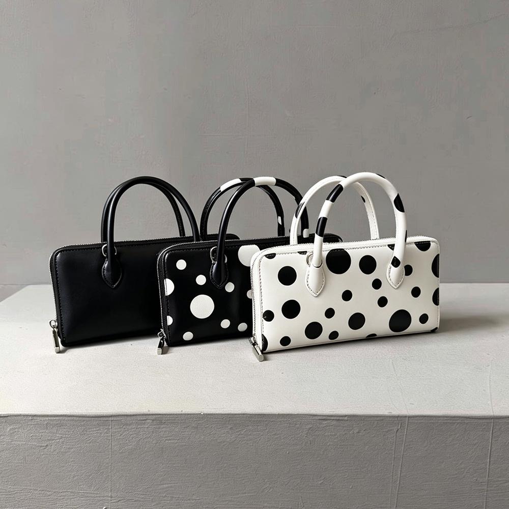 Polka dot small square envelope bag, shoulder/crossbody bag, handbag, fashionable women's shoulder bag with a touch of luxury.