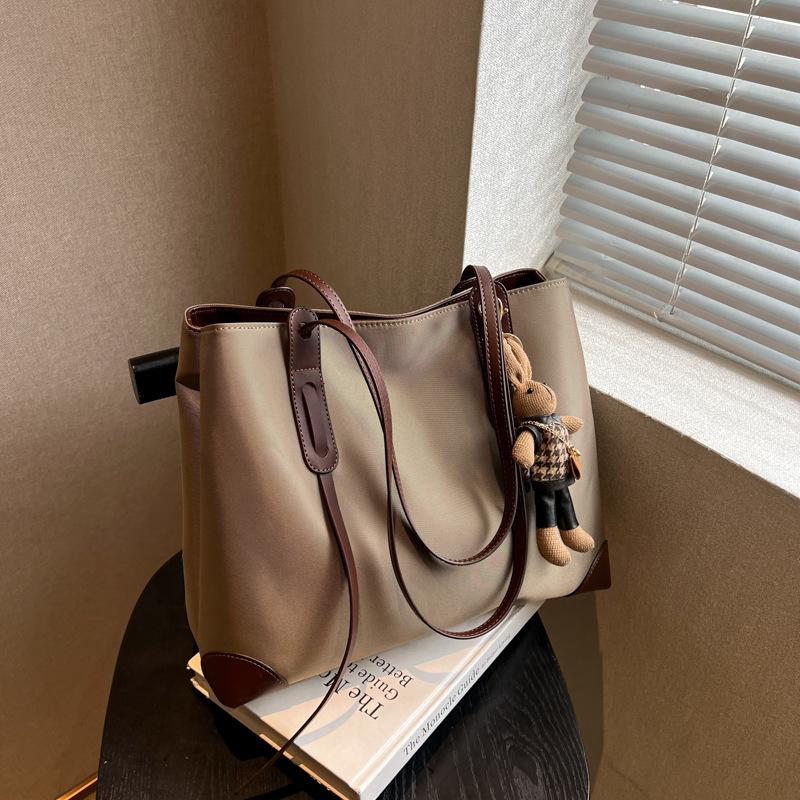 Premium sense big bag women's 2025 new fashion commuter tote bag simple large capacity shoulder bag versatile women's bag