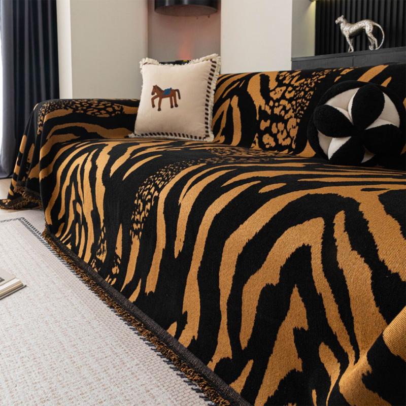 

Leopard Zebra Chenille Sofa Towel Washable Throw Blanket with Tassels Soft Sofa Cover for All Seasons 180*130cm кавовий