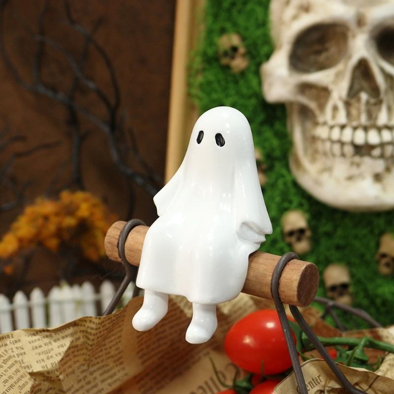 Whimsically Ghostly Sculpture Halloween Themed Resins Craft Ornament For Home Garden Decoration Weather Resistant Design