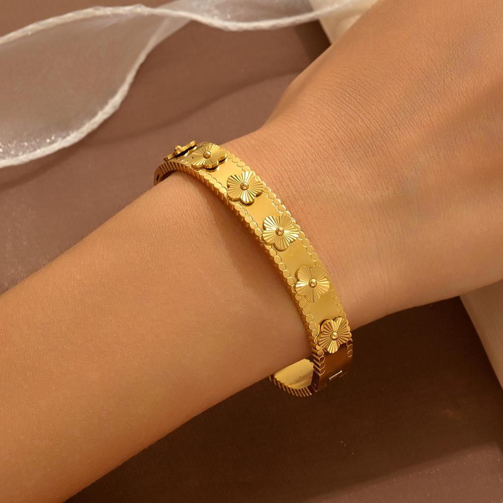 European American Fashion Titanium Steel Jade Bracelet, 18K Gold Colorfast Stainless Steel