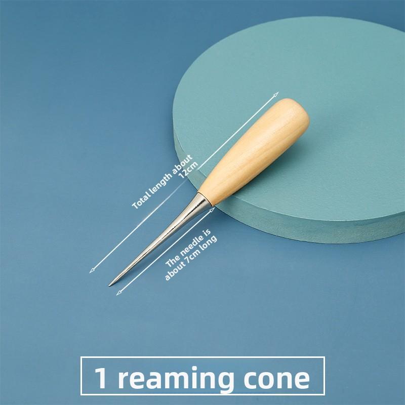 Old-fashioned Solid Wood Hole-making Spools, Hand-made Hole-drilling for Shoes, Perforation for Shoe Laces, Patching Shoes, and Shoe Repair.