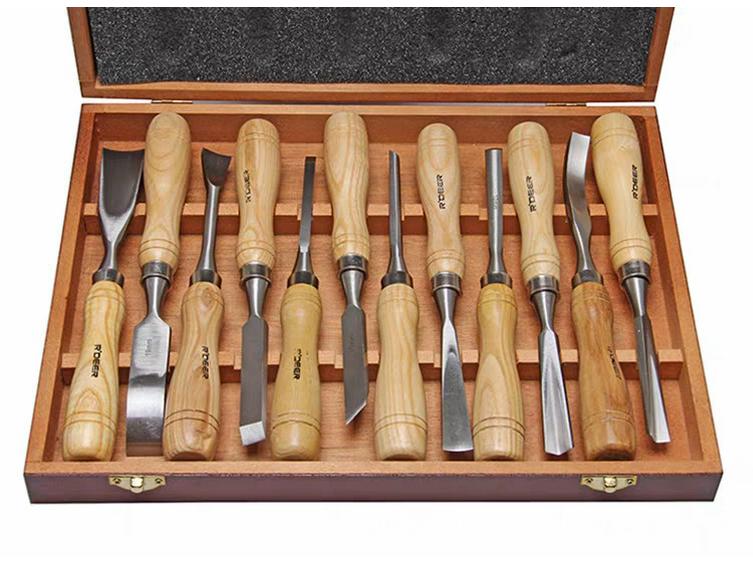 Jeu de 12 couteaux et ciseaux à bois Flying Deer