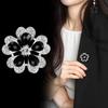 Vynikající černé kamínkové květinové brože pro ženy Elegantní klopové špendlíky Svatba Dekorační šperky