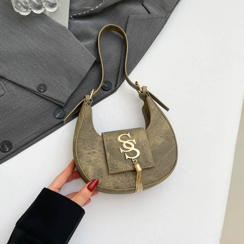 Popular Hardware Letters 2025 Spring Simple New Beautiful Personality Trend Fashion Hand Carry Armpit Crescent Women's Bag