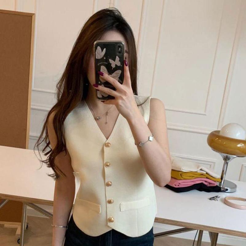 French Retro Solid Color V-Neck Single-Breasted Sleeveless Slim Knitted Vest For Women