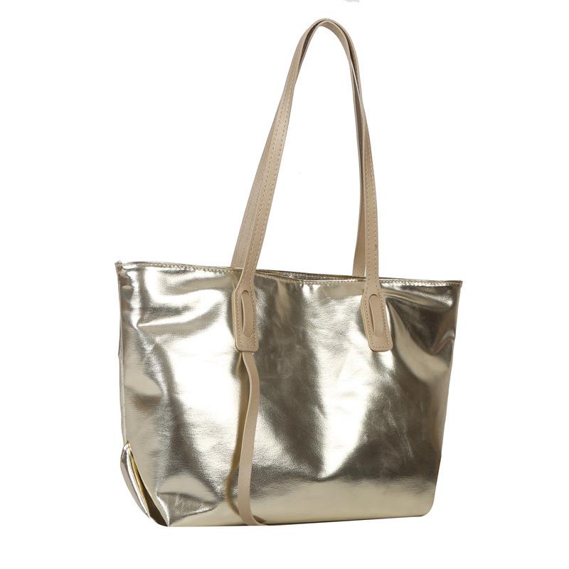 

2025 нова трендова сумка-тоут інтернет-знаменитості, універсальна, повсякденна, водонепроникна, нішевий дизайн, студентська класна наплічна сумка для жінок золотий