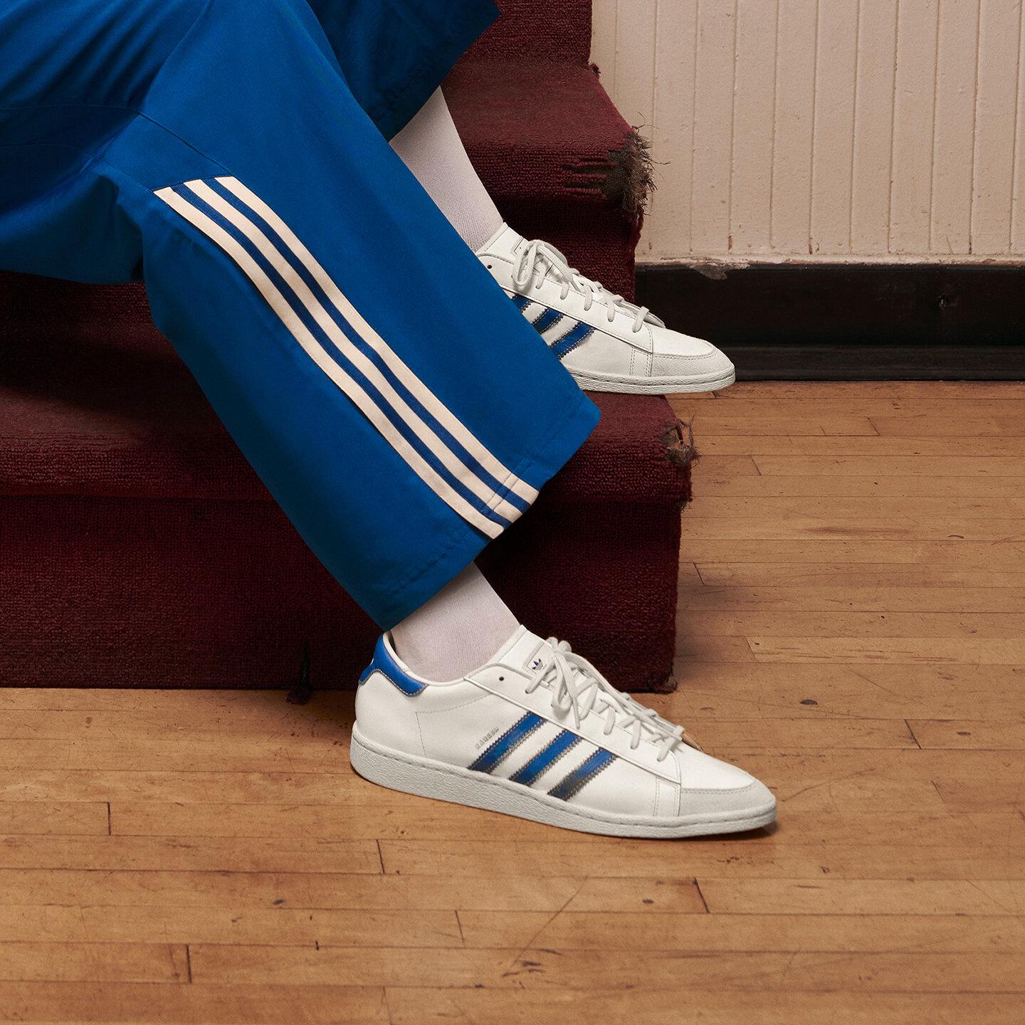 adidas Jabbar Dress Low Willy Chavarria Off White Dark Marine 42
