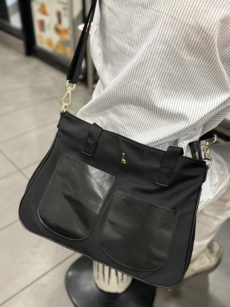 Geantă Messenger pentru femei în stil Campus: Geantă de mână și geantă de umăr ocazională, de mare capacitate, pentru studenți, cu buzunare atmosferice