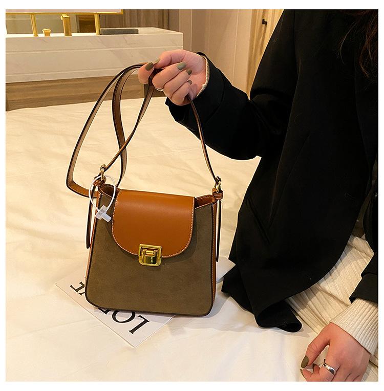 Korean version trendy fashion casual commuter women's shoulder bag European and American retro messenger bag color matching PU small square bag
