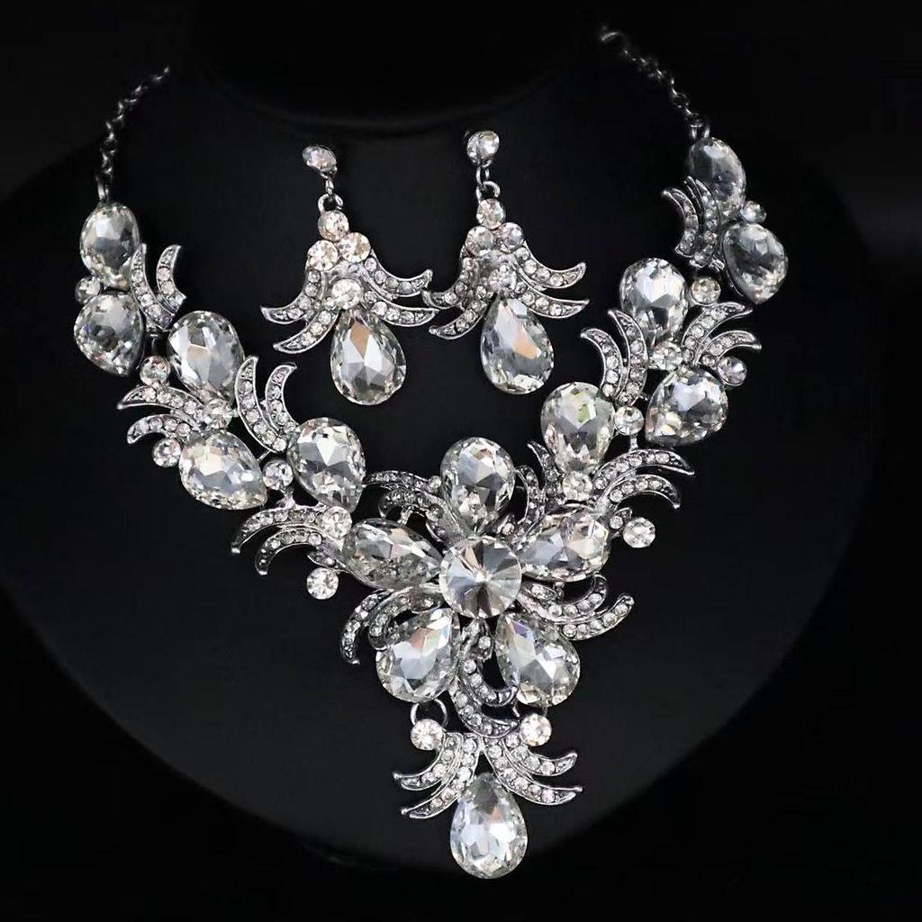 Collier Pendentif Exagéré en Agate Rubis pour Tenue de Mariée