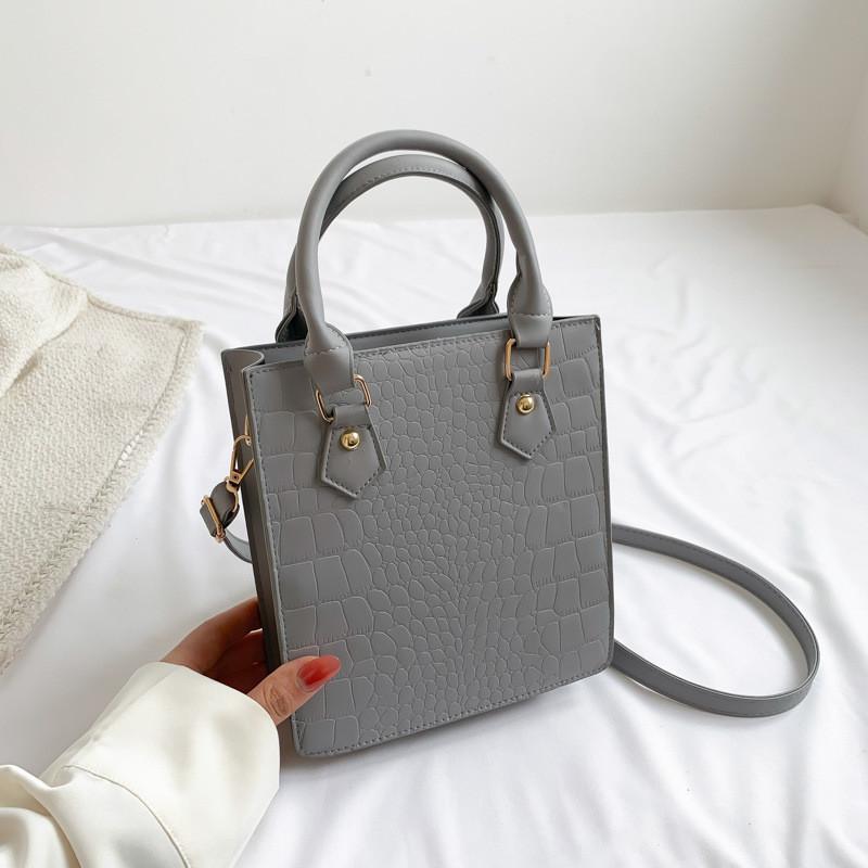

Stylish Small Square Crossbody Bag For Fall Season In Black White Gold Blue Gray Colors сірий колір