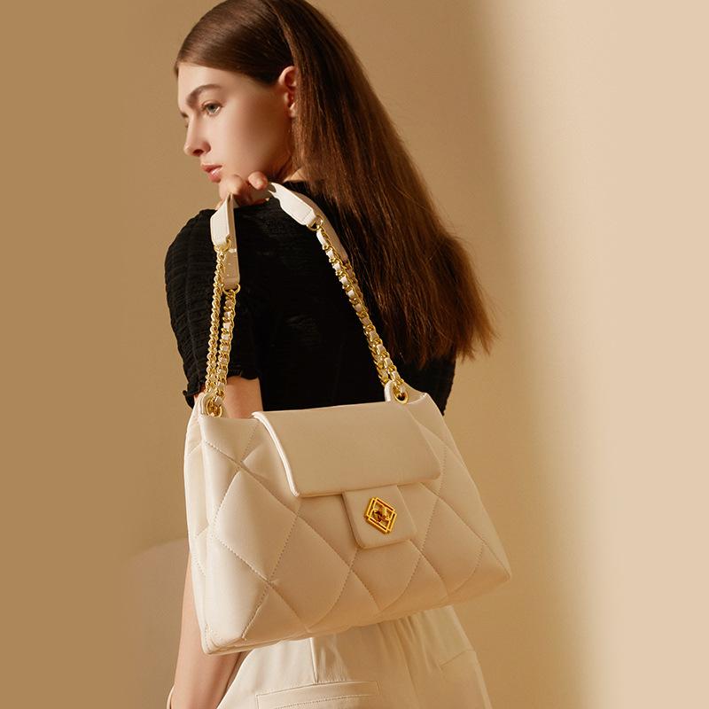 Small shoulder bags for women  genuine leather  large capacity  crossbody bag  chain lingge bag