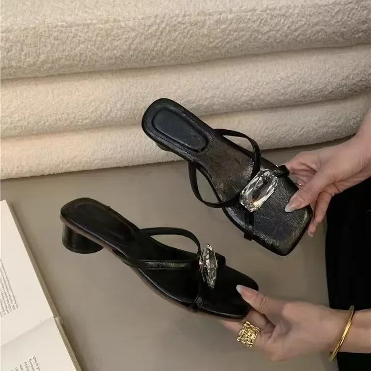 

Модные женские сандалии Модные роскошные сандалии с квадратным носком и бриллиантами, с открытым носком, шлепанцы для улицы, на высоком каблуке, Zapatillas De Mujer 35 чёрный