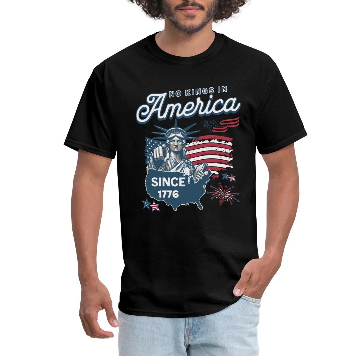 No Kings in America | 4th of July Statue of Liberty Fireworks Men s T-Shirt XXXL