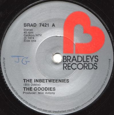 Disque 7 pouces GOODIES - The Inbetweenies BRAD7421 Bradley's Recor 1974 UK Pop Occasion
