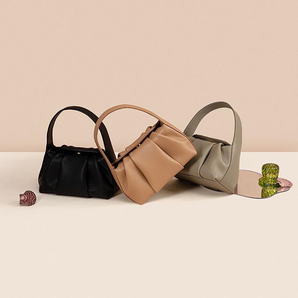 2023 Korean Fashion Pleated Cloud Genuine Leather Handbag - Versatile Women's Messenger Bag