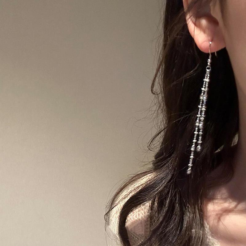 Exquisite Lightweight Luxury Tassel Earrings: Fashionable, Versatile & Sweet Gold Round Bead Tassel Earrings