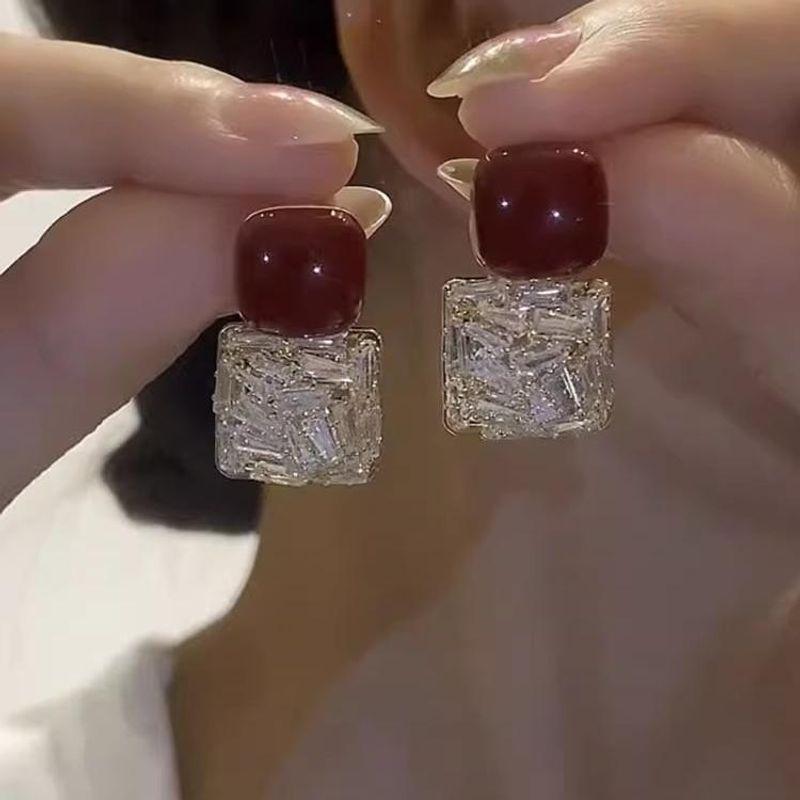 

Needle Red Stud Earring Exquisite Fashion Square Full Diamond Earrings Minimalist Design Personalized Earrings Fall and Winter New Arrival South Korea A0445 red square diamond earrings