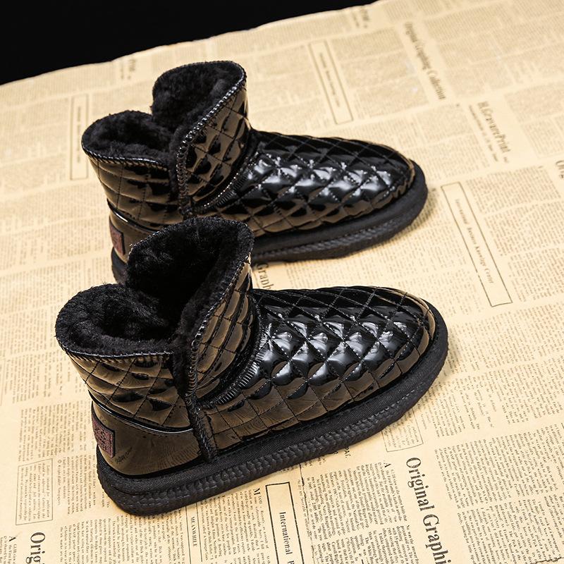 Fleece thickened cotton boots women's 2025 winter new short tube cold-proof cotton boots warm cotton shoes fur integrated short boots