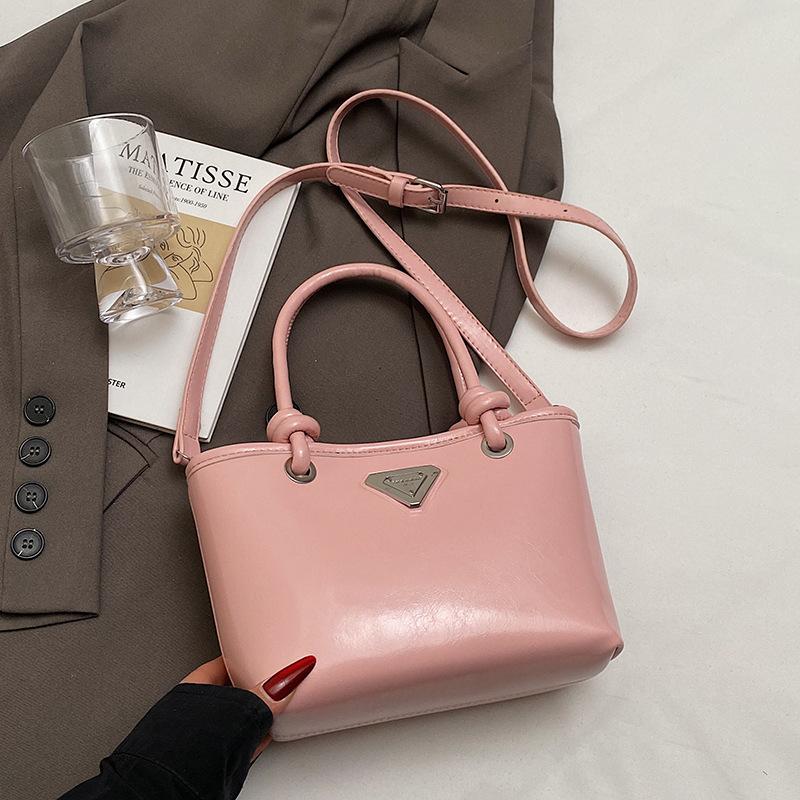 Hot Sale Korean Casual Premium Texture Portable Bucket Bag Simple Trend Fashion Commuter Messenger Bag Women