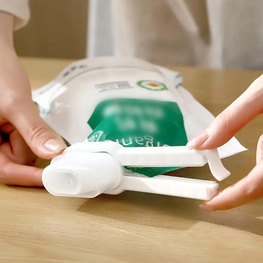 2 Stück Kreative Versiegelte Ausgießtülle Lebensmittelkonservierungsclip Feuchtigkeitsdicht Tee Milchpulver Trichter Snacks Verschlussdeckel für Küche