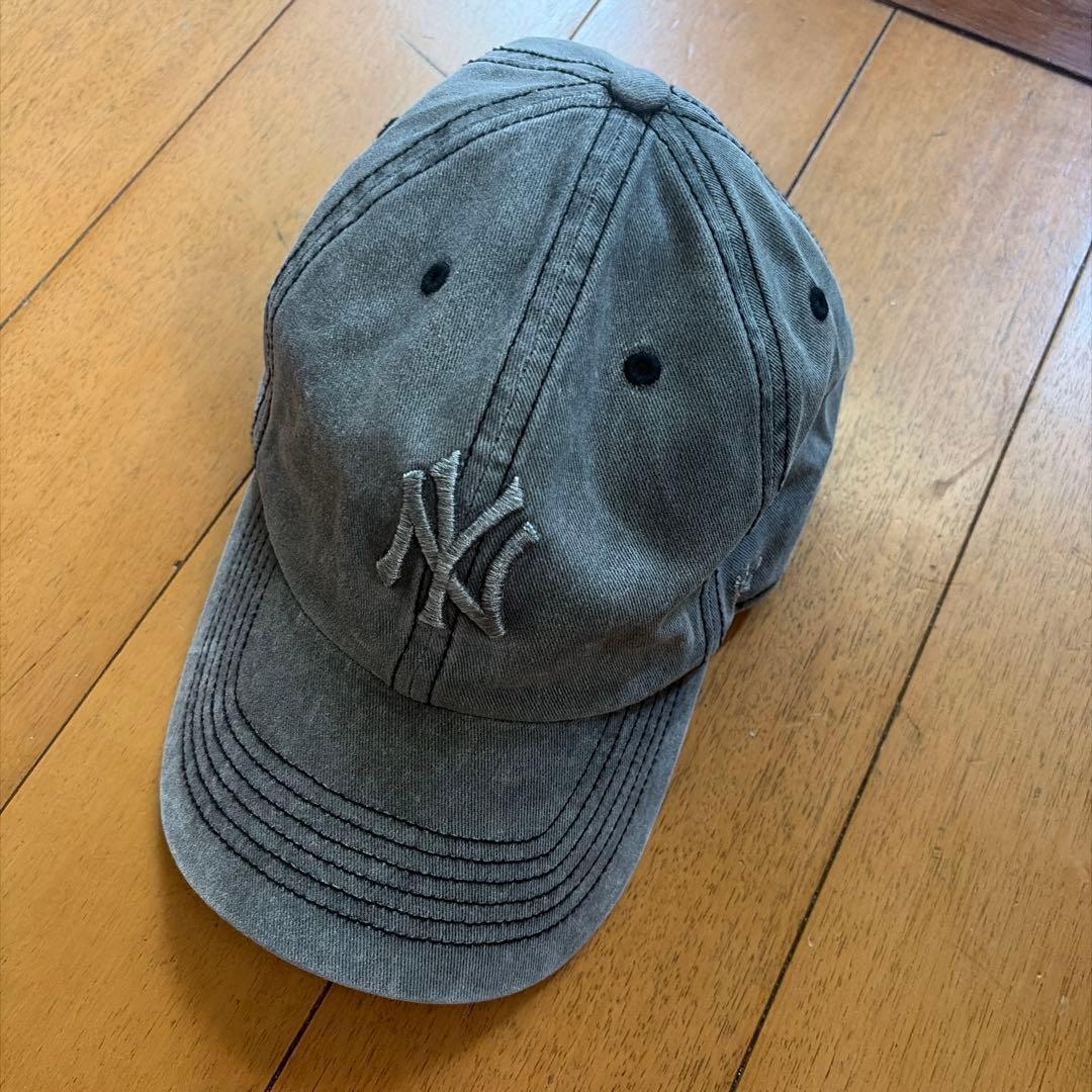 Used 47 New York Yankees Cap Gray New Era